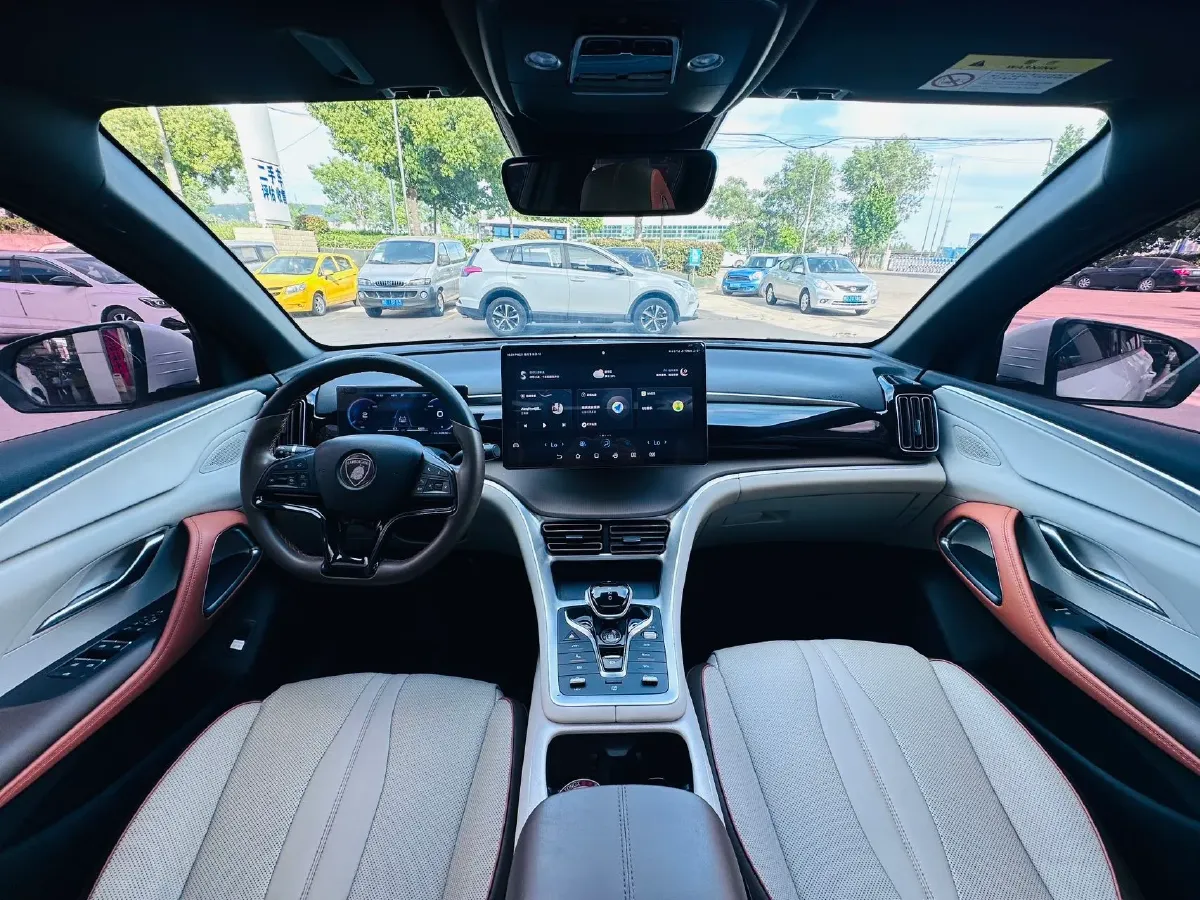 2022 Geely JiaJi 1.5T 177HP L3 7DCT PHEV 15.5KWH,autocango,china used car exporter,china ev exporter,chinese used car exporter,chinese used ev exporter