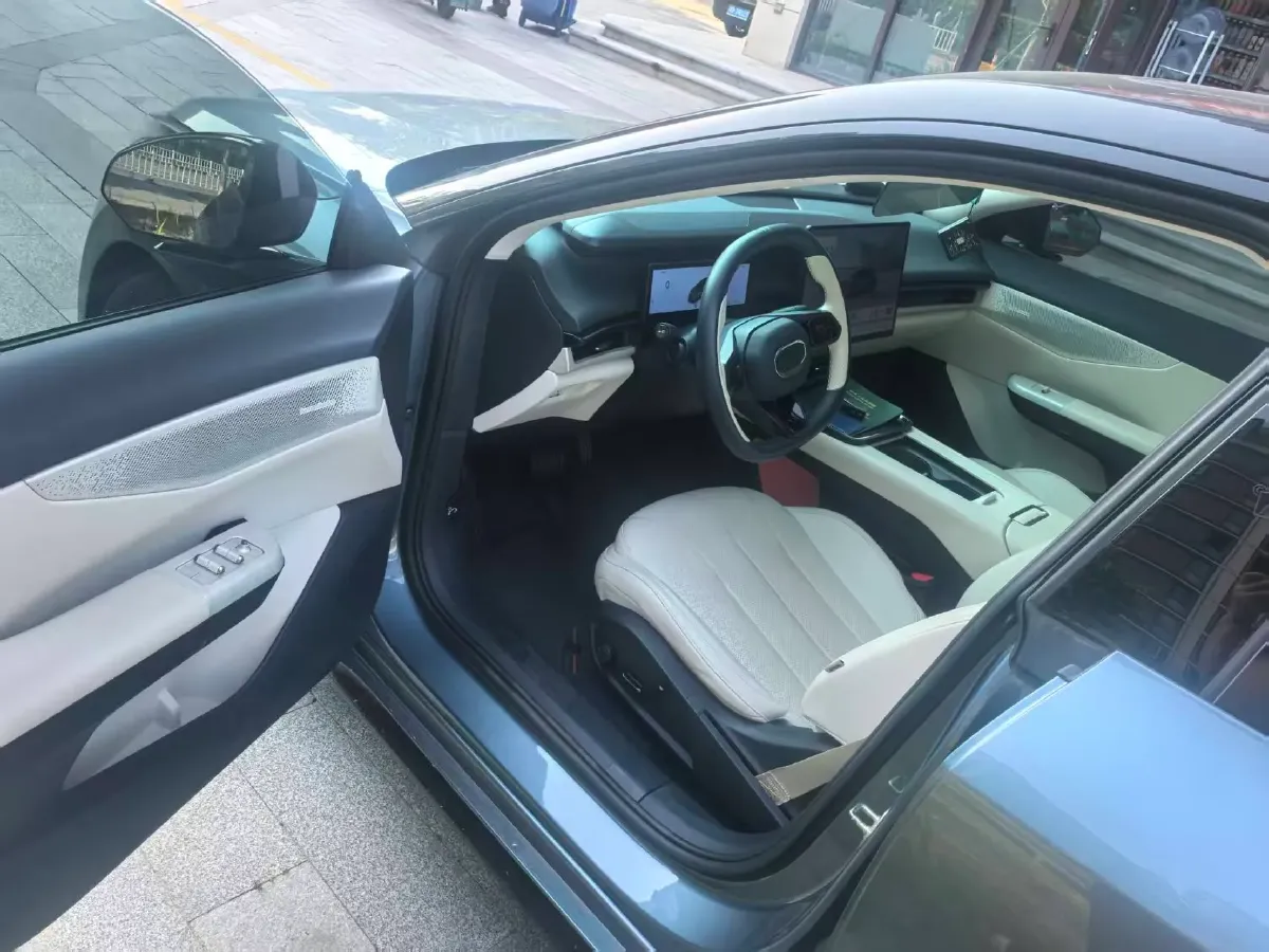 2024 LYNK&CO 01 2.0T 254HP L4 8AT,autocango,china used car exporter,china ev exporter,chinese used car exporter,chinese used ev exporter