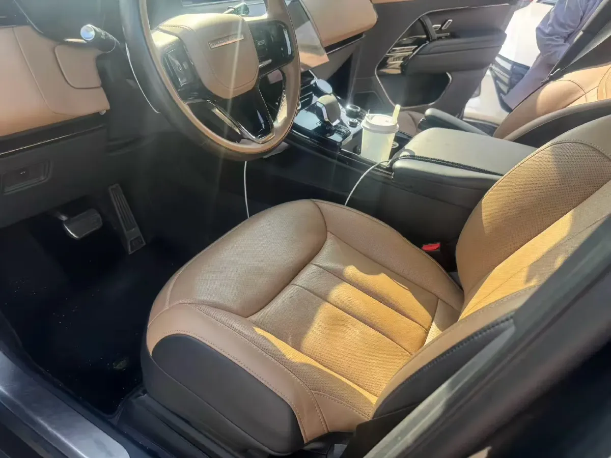 2023 Land Rover Range Rover Sport 3.0T 400HP L6 8AT,autocango,china used car exporter,china ev exporter,chinese used car exporter,chinese used ev exporter