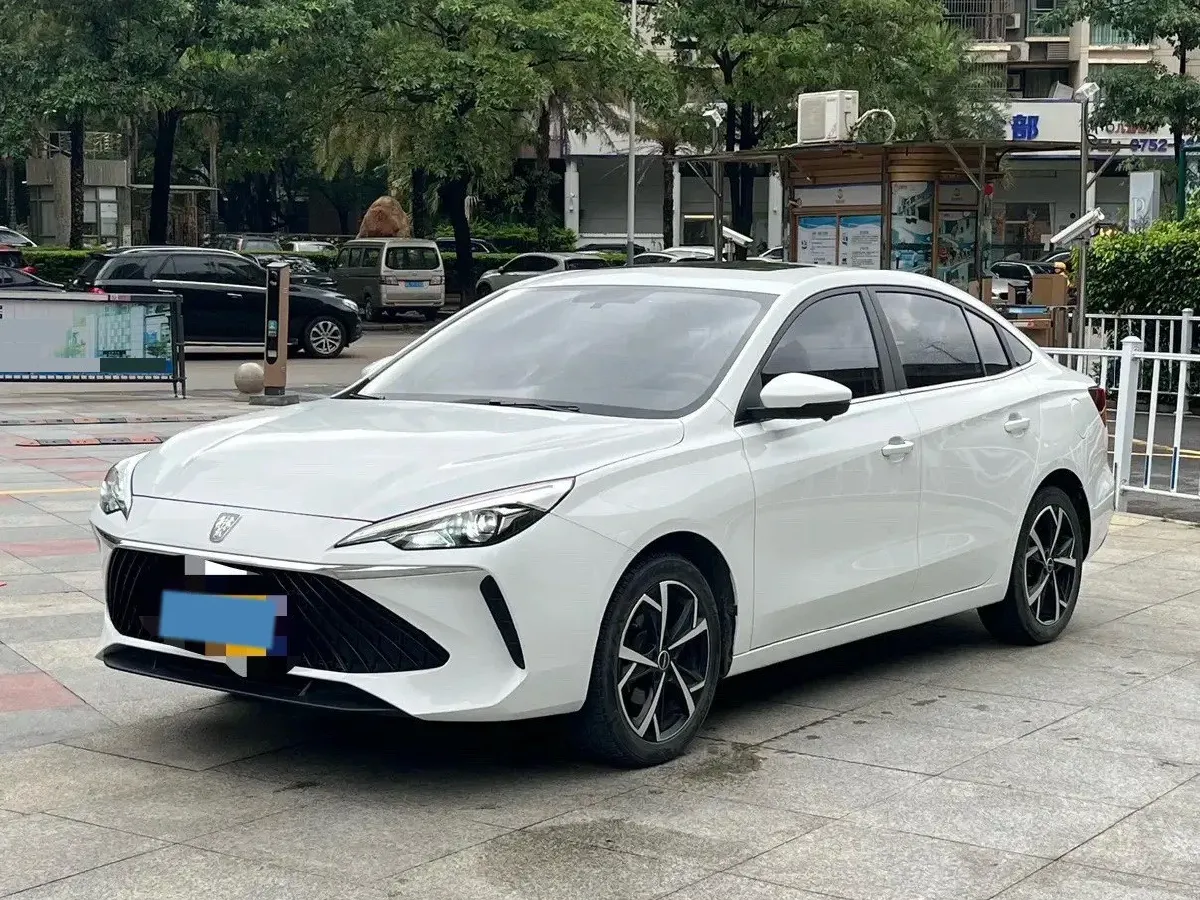 2023 Roewe i5 1.5L 129HP L4 CVT,autocango,china used car exporter,china ev exporter,chinese used car exporter,chinese used ev exporter