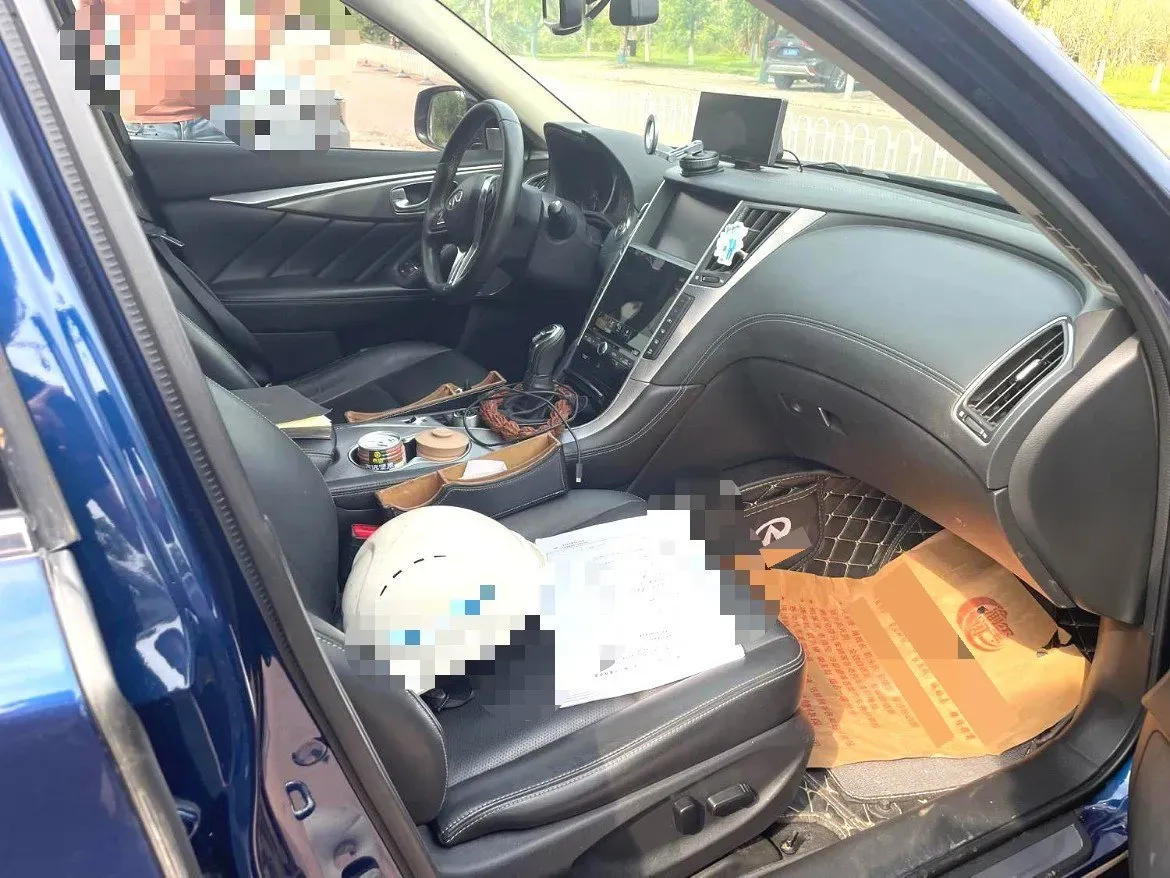 2018 Jeep Grand Commander 2.0T 265HP L4 9AT,autocango,china used car exporter,china ev exporter,chinese used car exporter,chinese used ev exporter