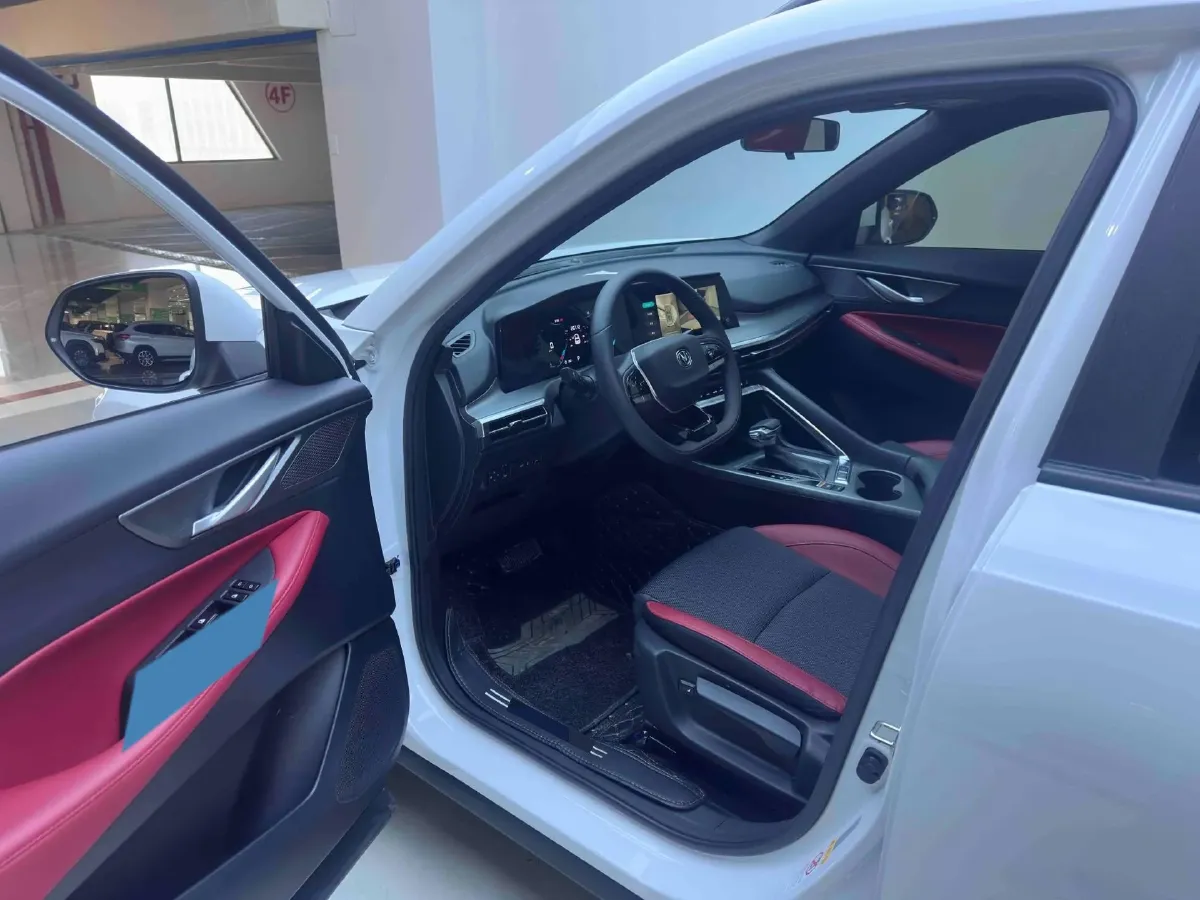 2023 ChangAn CS35 Plus 1.4T 160HP L4 7DCT,autocango,china used car exporter,china ev exporter,chinese used car exporter,chinese used ev exporter