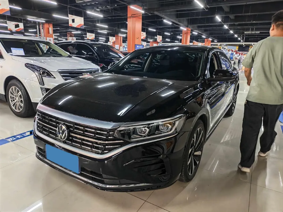 2023 Volkswagen Passat 2.0T 186HP L4 7DCT,autocango,china used car exporter,china ev exporter,chinese used car exporter,chinese used ev exporter