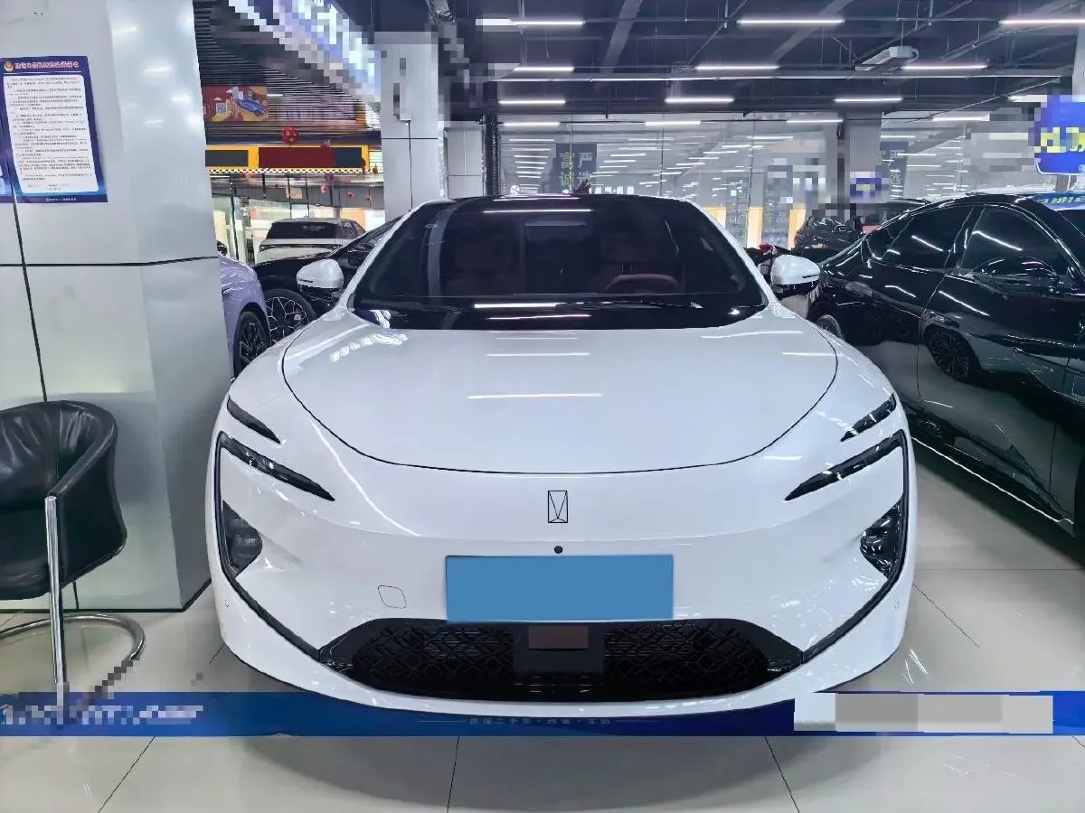 2025 Avatr 12 1.5T 156HP L4 REEV,autocango,china used car exporter,china ev exporter,chinese used car exporter,chinese used ev exporter