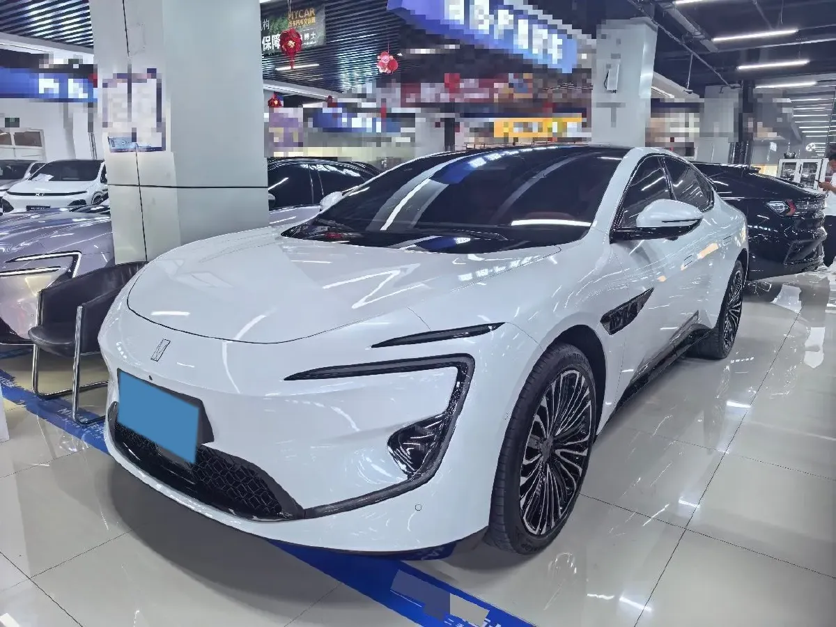 2025 Avatr 12 1.5T 156HP L4 REEV,autocango,china used car exporter,china ev exporter,chinese used car exporter,chinese used ev exporter