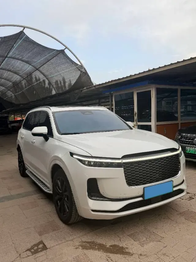 2021 Li ONE Range Extended 131HP REEV 40.5KWH,autocango,china used car exporter,china ev exporter,chinese used car exporter,chinese used ev exporter