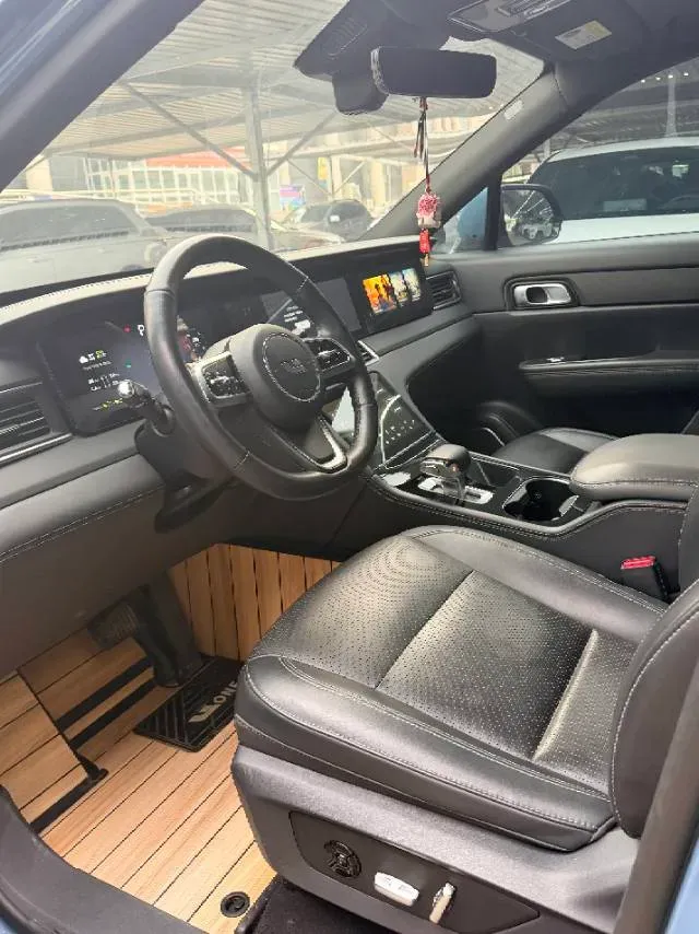 2021 Li ONE Range Extended 131HP REEV 40.5KWH,autocango,china used car exporter,china ev exporter,chinese used car exporter,chinese used ev exporter