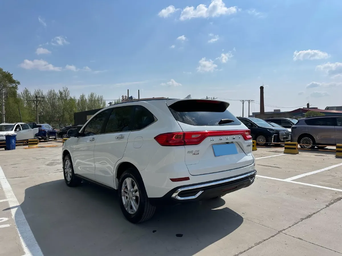 2023 Haval M6 1.5T 150HP L4 7DCT,autocango,china used car exporter,china ev exporter,chinese used car exporter,chinese used ev exporter