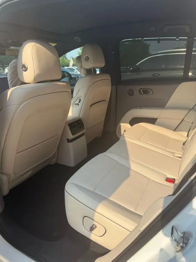 2025 Li i6 BEV,autocango,china used car exporter,china ev exporter,chinese used car exporter,chinese used ev exporter