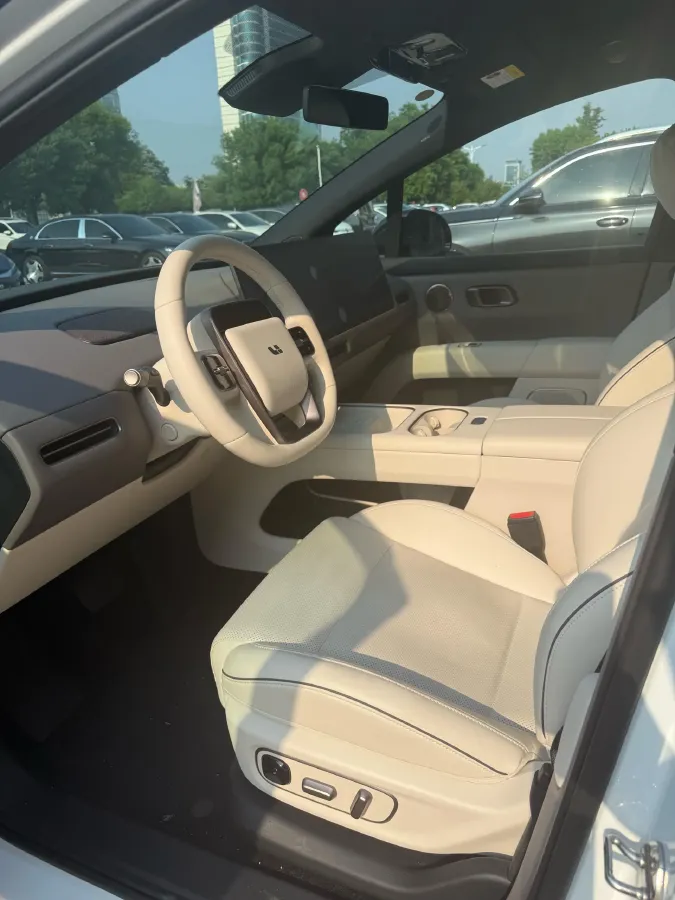 2025 Li i6 BEV,autocango,china used car exporter,china ev exporter,chinese used car exporter,chinese used ev exporter