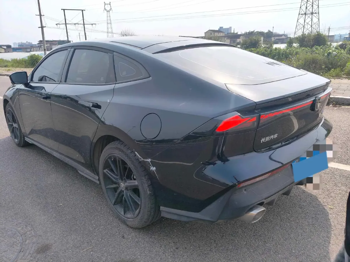 2023 ChangAn UNI-V 1.5T 188HP L4 7DCT,autocango,china used car exporter,china ev exporter,chinese used car exporter,chinese used ev exporter