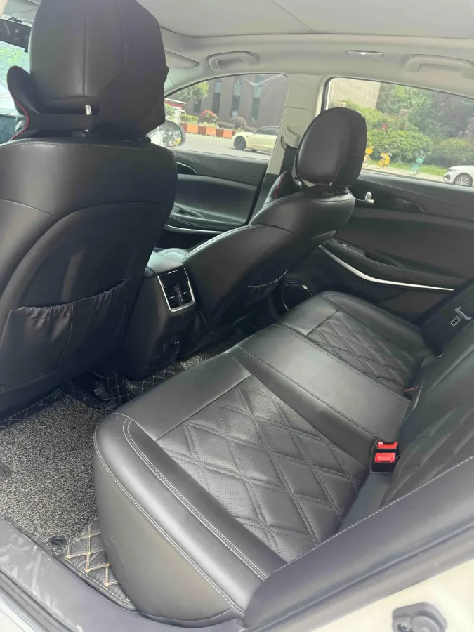 2022 ChangAn Raeton CC 1.5T 188HP L4 7DCT,autocango,china used car exporter,china ev exporter,chinese used car exporter,chinese used ev exporter