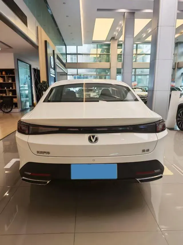 2025 ChangAn EadoPHEV 1.5L 98HP L4 E-CVT PHEV,autocango,china used car exporter,china ev exporter,chinese used car exporter,chinese used ev exporter