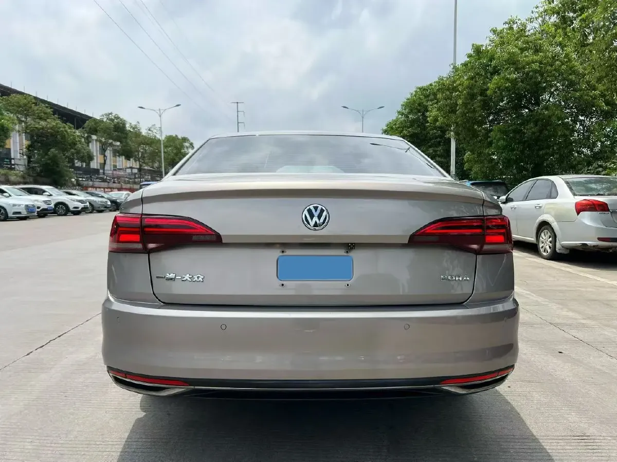 2019 Bestune T77 1.2T 143HP L4 7DCT,autocango,china used car exporter,china ev exporter,chinese used car exporter,chinese used ev exporter