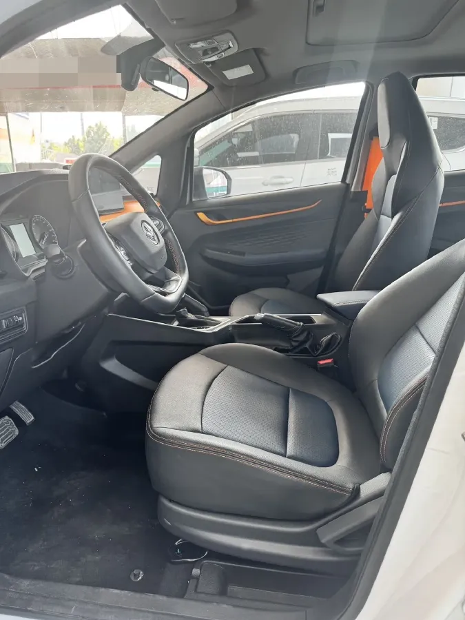 2022 Livan X3 PRO 1.5L 113HP L4 CVT,autocango,china used car exporter,china ev exporter,chinese used car exporter,chinese used ev exporter