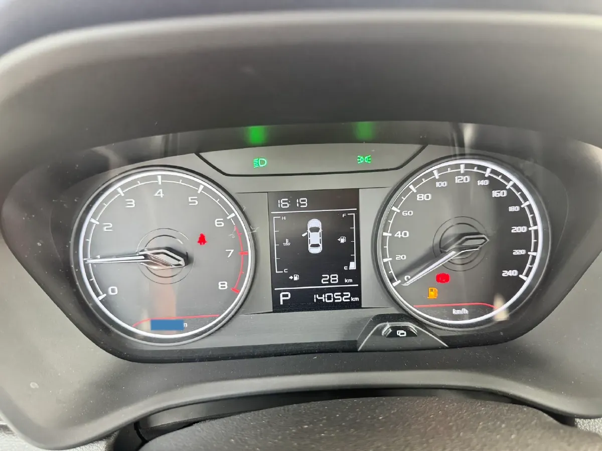 2022 Livan X3 PRO 1.5L 113HP L4 CVT,autocango,china used car exporter,china ev exporter,chinese used car exporter,chinese used ev exporter