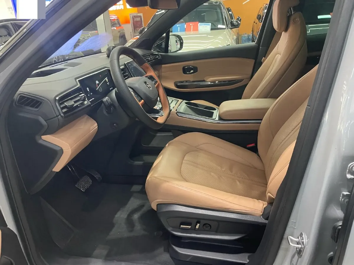 2020 Lexus NX 2.5L 155HP L4 E-CVT Hybrid,autocango,china used car exporter,china ev exporter,chinese used car exporter,chinese used ev exporter