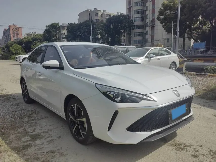 2023 Roewe i5 1.5L 129HP L4 CVT,autocango,china used car exporter,china ev exporter,chinese used car exporter,chinese used ev exporter