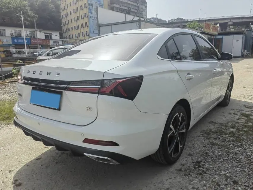 2023 Roewe i5 1.5L 129HP L4 CVT,autocango,china used car exporter,china ev exporter,chinese used car exporter,chinese used ev exporter