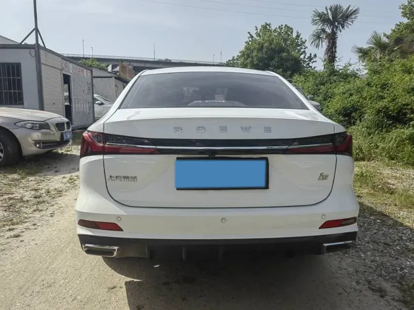 2023 Roewe i5 1.5L 129HP L4 CVT,autocango,china used car exporter,china ev exporter,chinese used car exporter,chinese used ev exporter