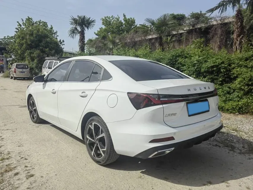 2023 Roewe i5 1.5L 129HP L4 CVT,autocango,china used car exporter,china ev exporter,chinese used car exporter,chinese used ev exporter