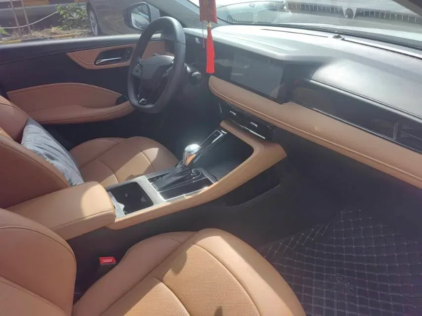 2023 Roewe i5 1.5L 129HP L4 CVT,autocango,china used car exporter,china ev exporter,chinese used car exporter,chinese used ev exporter