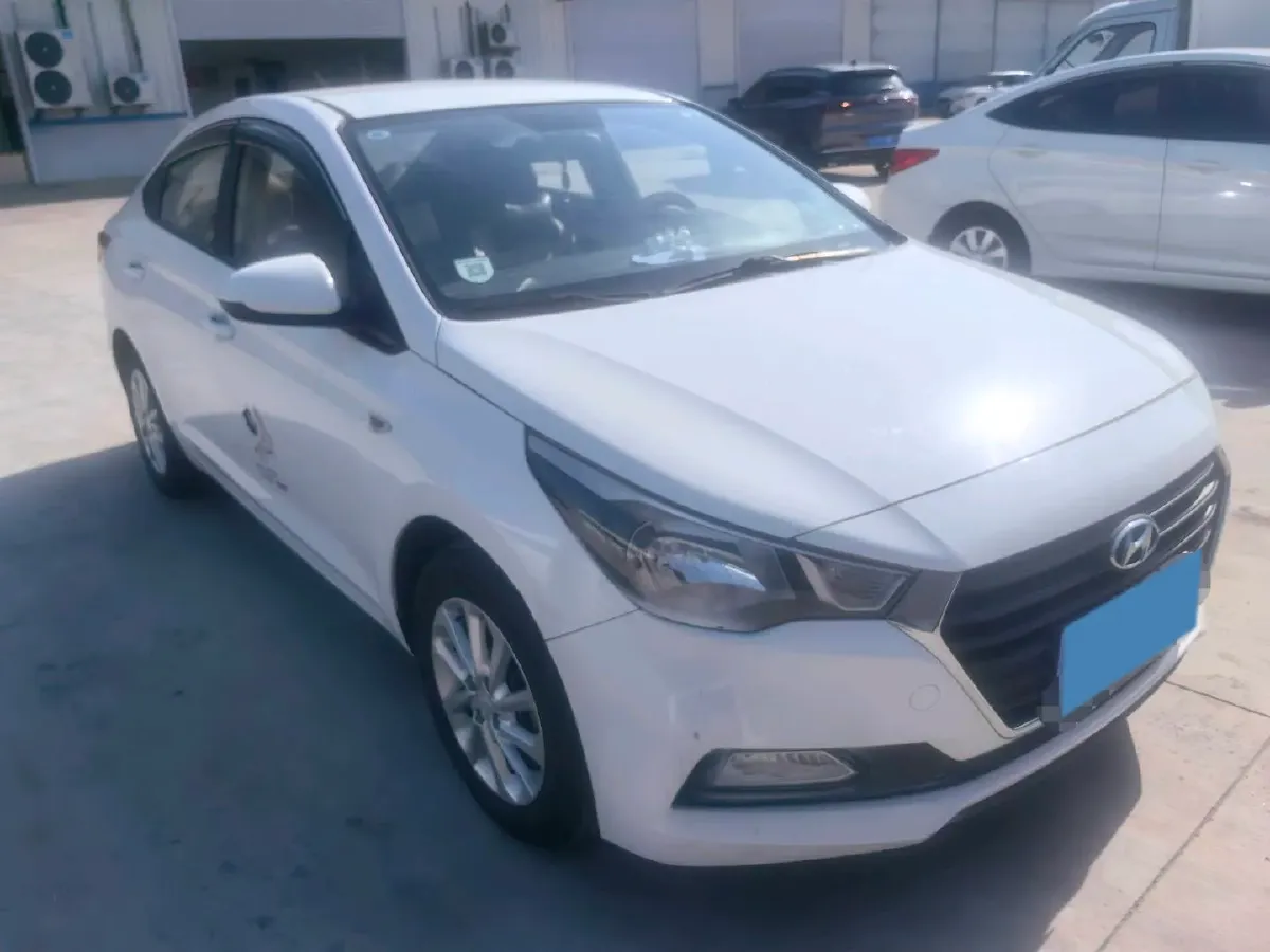 2016 Hyundai Verna 1.4L 100HP L4 6AT,autocango,china used car exporter,china ev exporter,chinese used car exporter,chinese used ev exporter