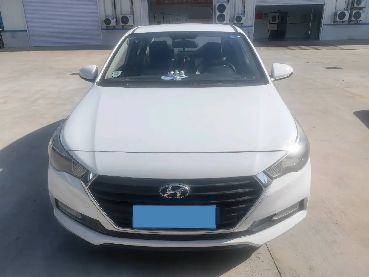 2016 Hyundai Verna 1.4L 100HP L4 6AT,autocango,china used car exporter,china ev exporter,chinese used car exporter,chinese used ev exporter