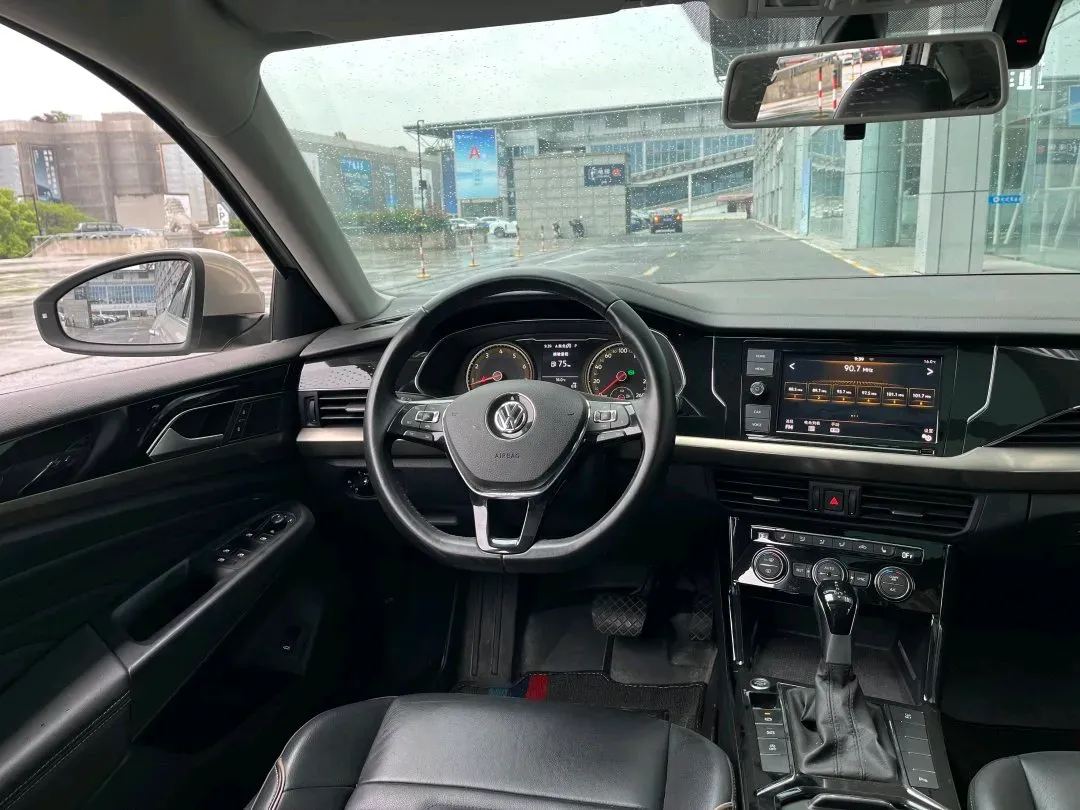 2019 Skoda Kodiak 2.0T 186HP L4 7DCT,autocango,china used car exporter,china ev exporter,chinese used car exporter,chinese used ev exporter