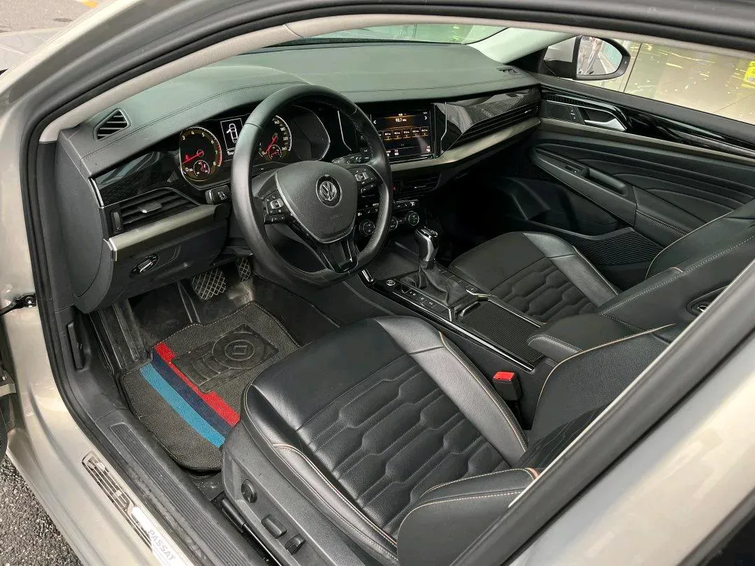 2019 Skoda Kodiak 2.0T 186HP L4 7DCT,autocango,china used car exporter,china ev exporter,chinese used car exporter,chinese used ev exporter