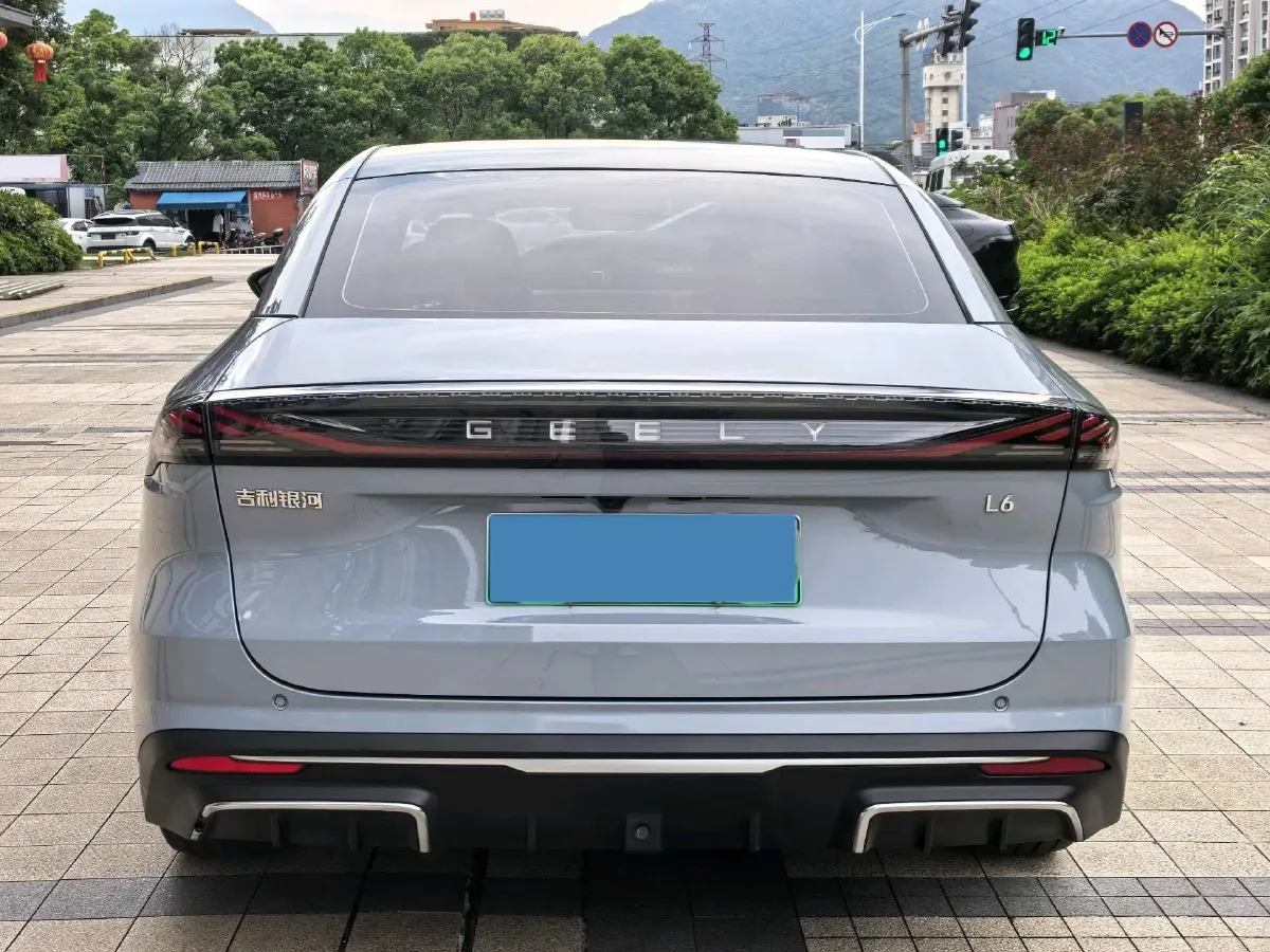 2023 Geely Galaxy L6 1.5T 163HP L4 3DHT PHEV,autocango,china used car exporter,china ev exporter,chinese used car exporter,chinese used ev exporter