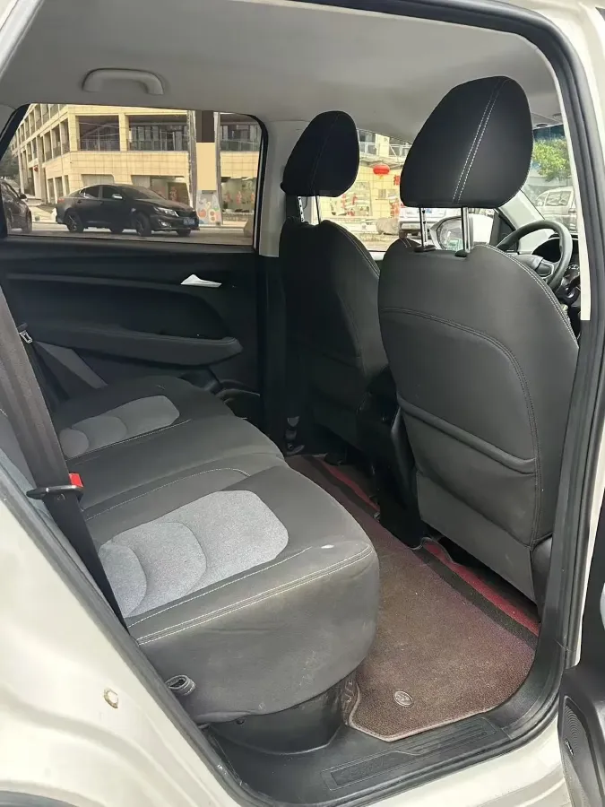 2019 BaoJun 530 1.5T 151HP L4 CVT,autocango,china used car exporter,china ev exporter,chinese used car exporter,chinese used ev exporter