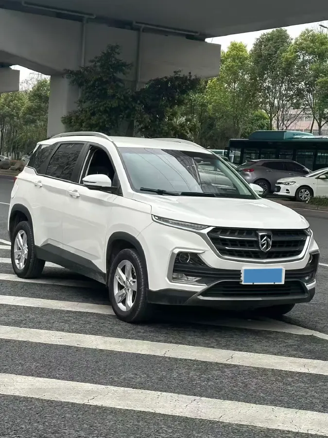2019 BaoJun 530 1.5T 151HP L4 CVT,autocango,china used car exporter,china ev exporter,chinese used car exporter,chinese used ev exporter