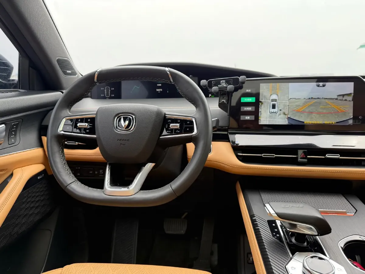 2021 ChangAn UNI-K 2.0T 233HP L4 8AT,autocango,china used car exporter,china ev exporter,chinese used car exporter,chinese used ev exporter