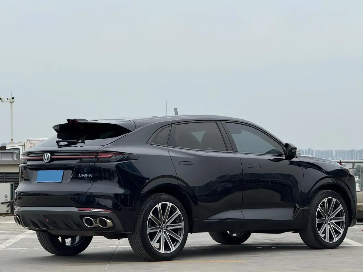 2021 ChangAn UNI-K 2.0T 233HP L4 8AT,autocango,china used car exporter,china ev exporter,chinese used car exporter,chinese used ev exporter