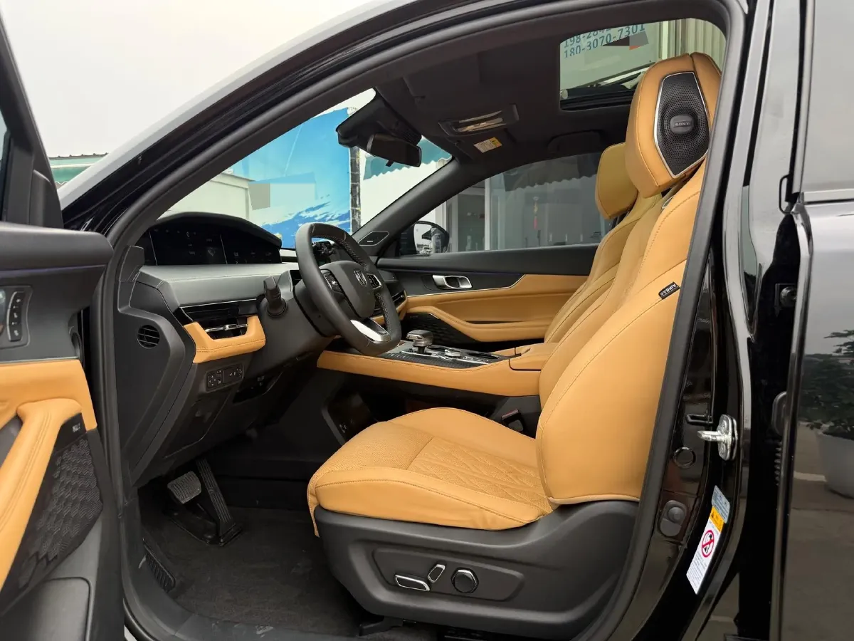 2021 ChangAn UNI-K 2.0T 233HP L4 8AT,autocango,china used car exporter,china ev exporter,chinese used car exporter,chinese used ev exporter