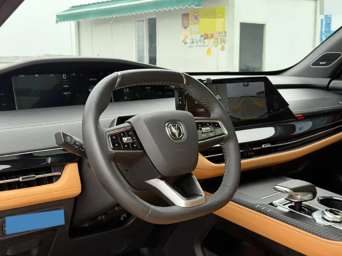 2021 ChangAn UNI-K 2.0T 233HP L4 8AT,autocango,china used car exporter,china ev exporter,chinese used car exporter,chinese used ev exporter