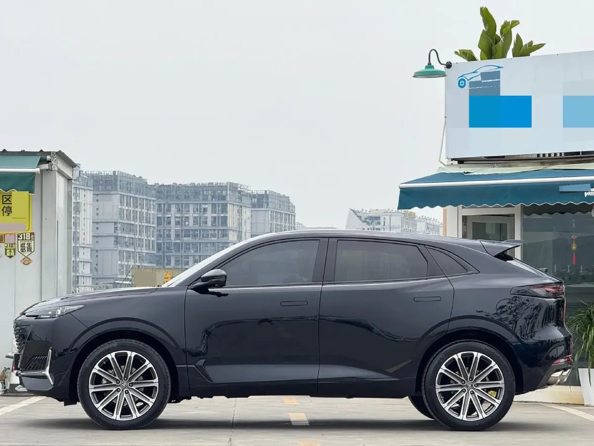 2021 ChangAn UNI-K 2.0T 233HP L4 8AT,autocango,china used car exporter,china ev exporter,chinese used car exporter,chinese used ev exporter