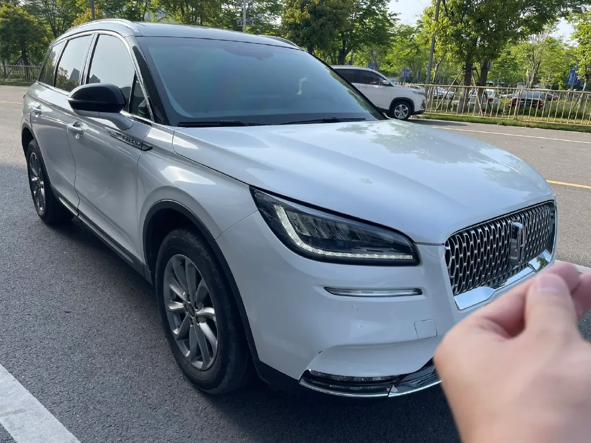 2021 Lincoln Corsair 2.0T 245HP L4 8AT,autocango,china used car exporter,china ev exporter,chinese used car exporter,chinese used ev exporter