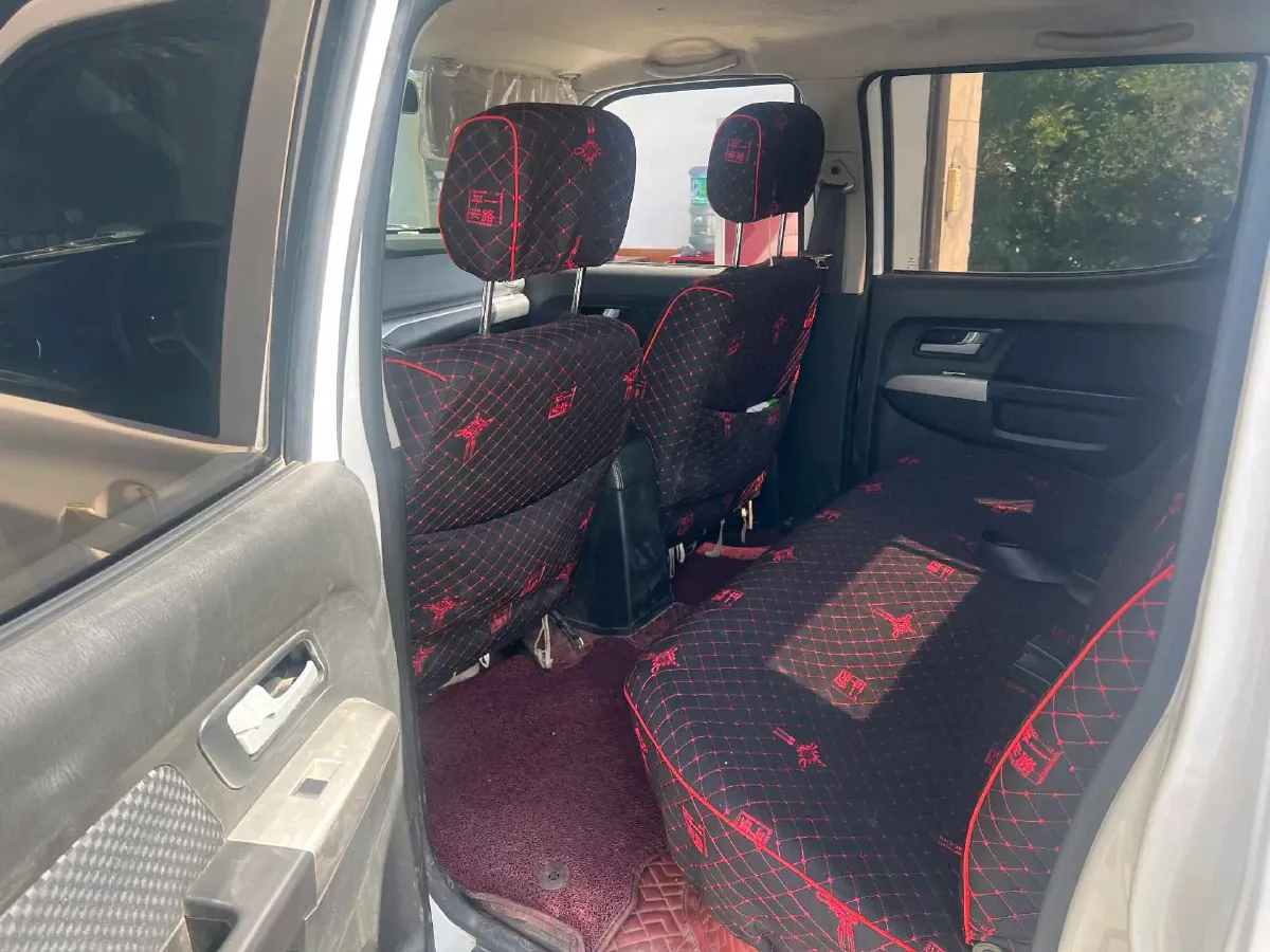 2019 Dongfeng RuiQi 2.4L 158HP L4 5MT,autocango,china used car exporter,china ev exporter,chinese used car exporter,chinese used ev exporter