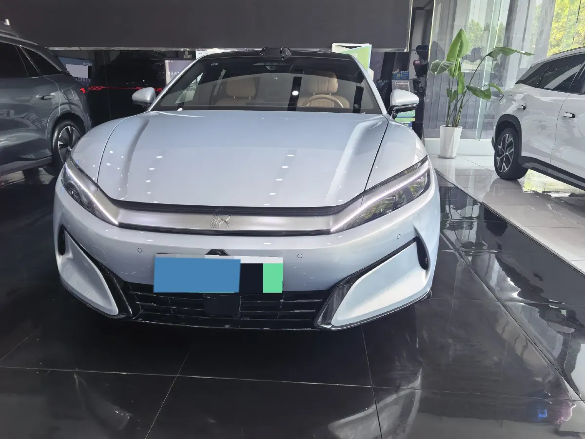2025 BYD HanL BEV,autocango,china used car exporter,china ev exporter,chinese used car exporter,chinese used ev exporter
