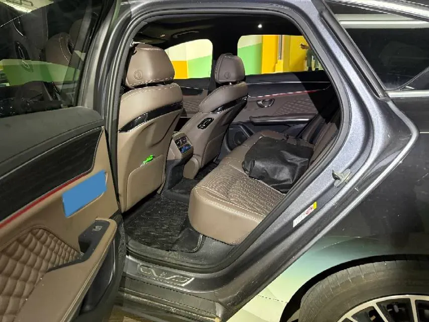 2022 Volkswagen Tiguan L 2.0T 186HP L4 7DCT,autocango,china used car exporter,china ev exporter,chinese used car exporter,chinese used ev exporter