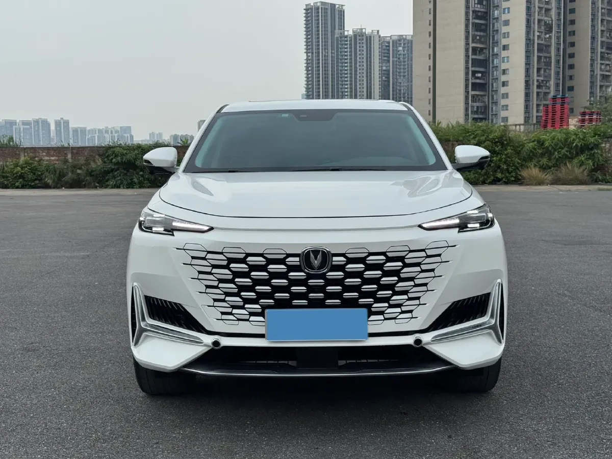 2021 ChangAn UNI-K 2.0T 233HP L4 8AT,autocango,china used car exporter,china ev exporter,chinese used car exporter,chinese used ev exporter
