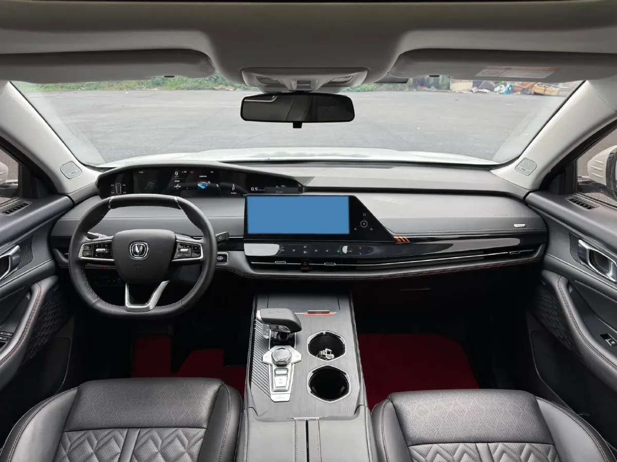 2021 ChangAn UNI-K 2.0T 233HP L4 8AT,autocango,china used car exporter,china ev exporter,chinese used car exporter,chinese used ev exporter