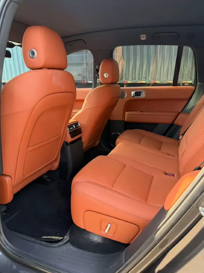 2024 Li L6 Range Extended 154HP L4 REEV 36.8KWH,autocango,china used car exporter,china ev exporter,chinese used car exporter,chinese used ev exporter