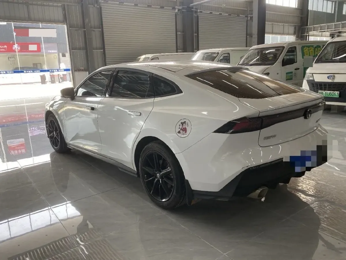 2023 ChangAn UNI-V 1.5T 188HP L4 7DCT,autocango,china used car exporter,china ev exporter,chinese used car exporter,chinese used ev exporter
