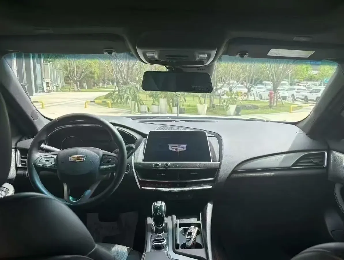 2021 Cadillac CT5 2.0T 237HP L4 10AT,autocango,china used car exporter,china ev exporter,chinese used car exporter,chinese used ev exporter