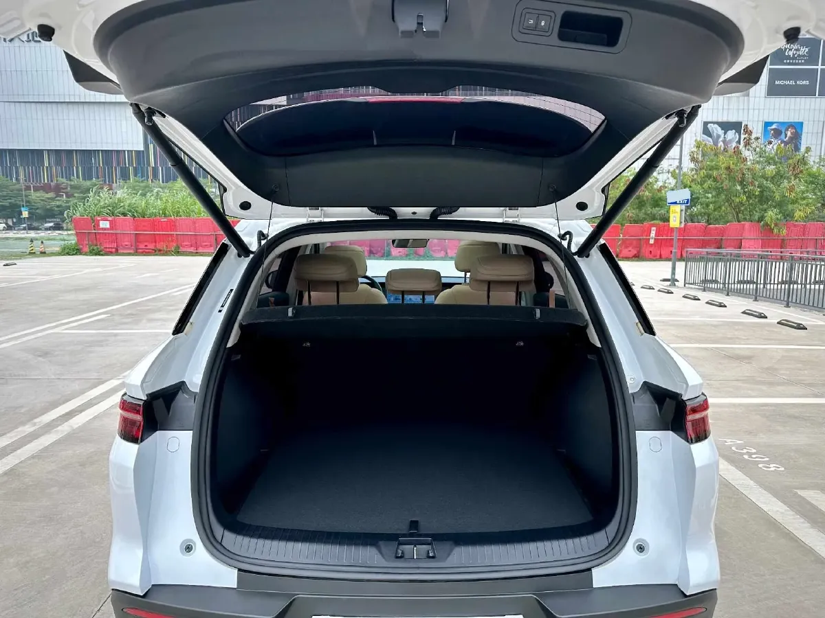 2025 BYD Song Pro 1.5L 101HP L4 E-CVT PHEV 18.3KWH,autocango,china used car exporter,china ev exporter,chinese used car exporter,chinese used ev exporter