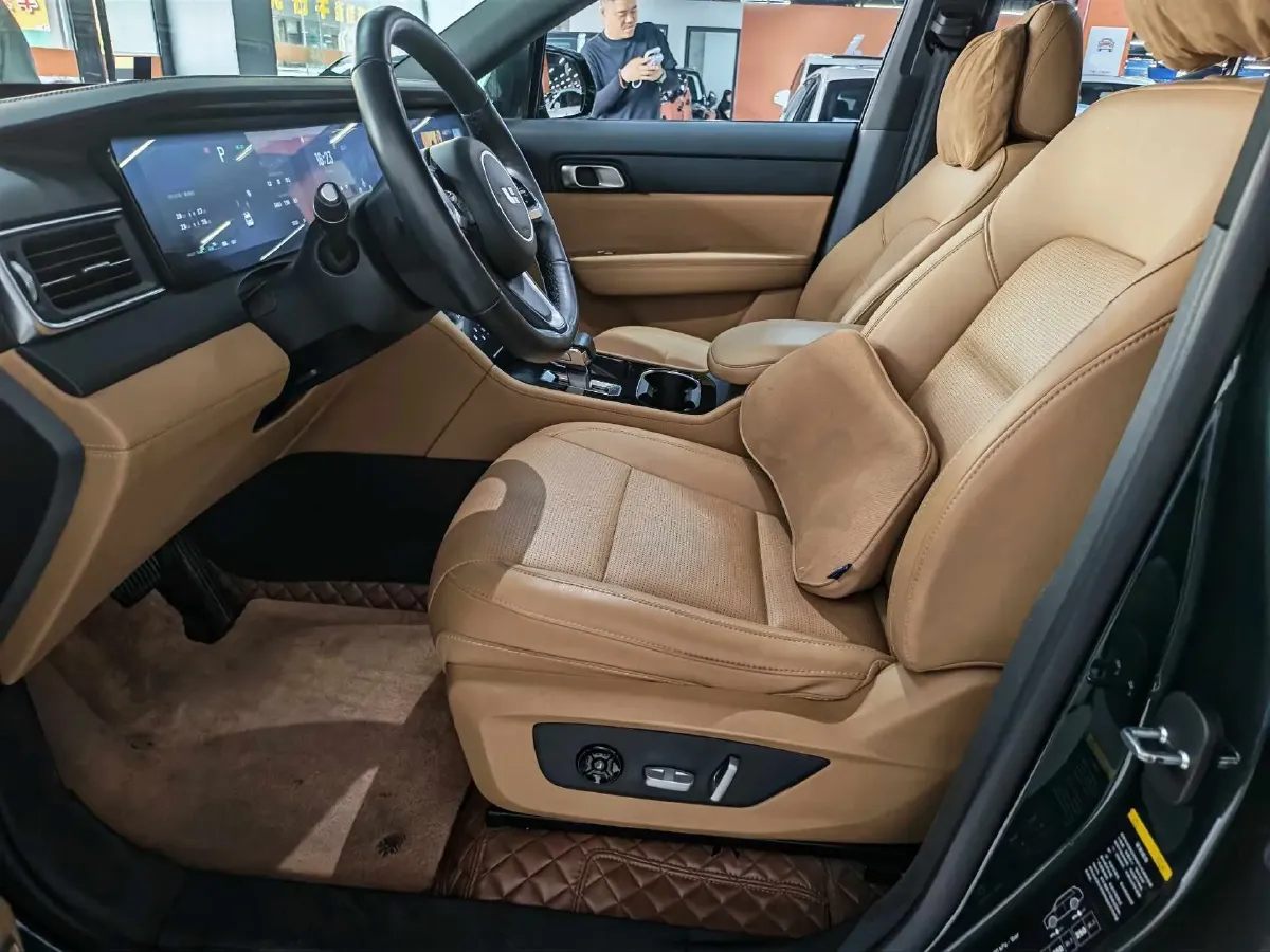 2021 Li ONE Range Extended 131HP REEV 40.5KWH,autocango,china used car exporter,china ev exporter,chinese used car exporter,chinese used ev exporter