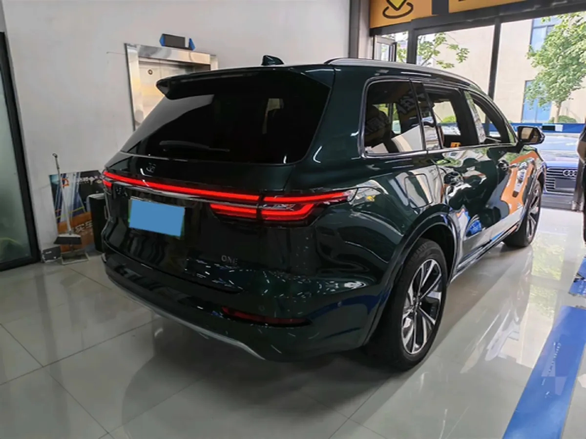 2021 Li ONE Range Extended 131HP REEV 40.5KWH,autocango,china used car exporter,china ev exporter,chinese used car exporter,chinese used ev exporter